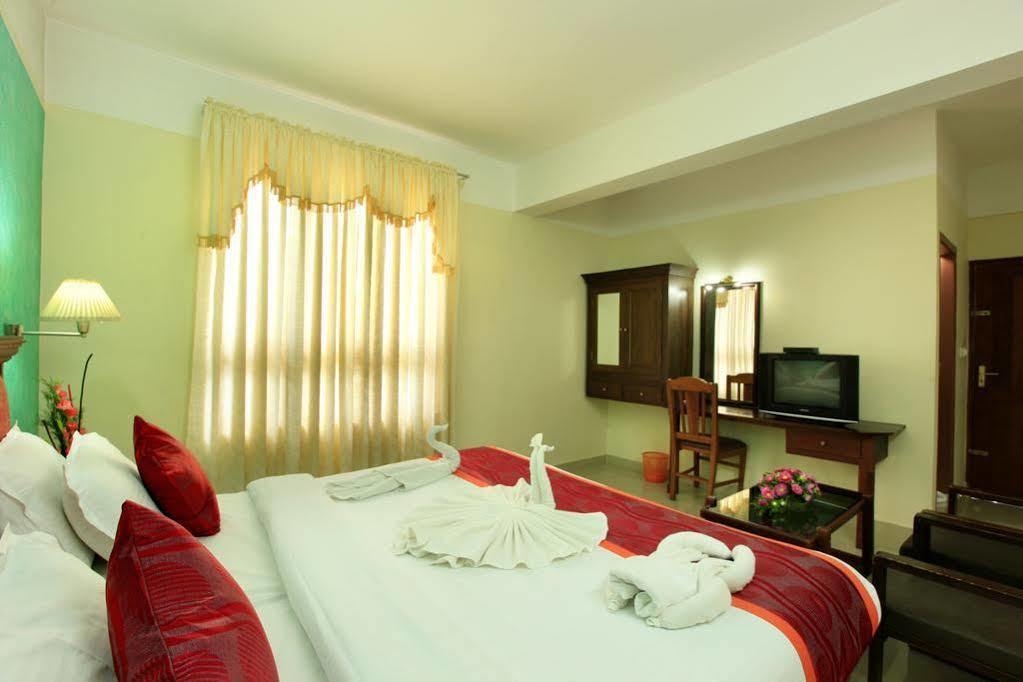 Spice Country Resort Chithirapuram Экстерьер фото